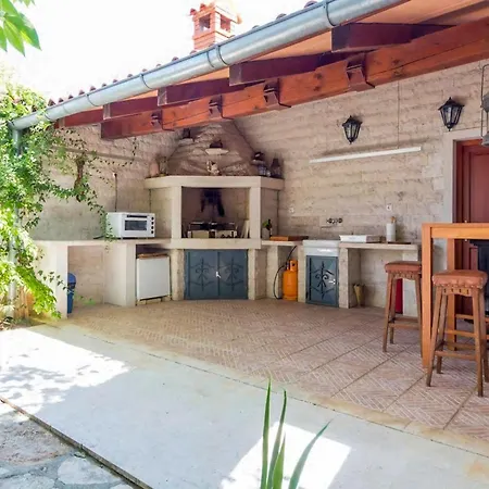 Atri Giardino By Interhome